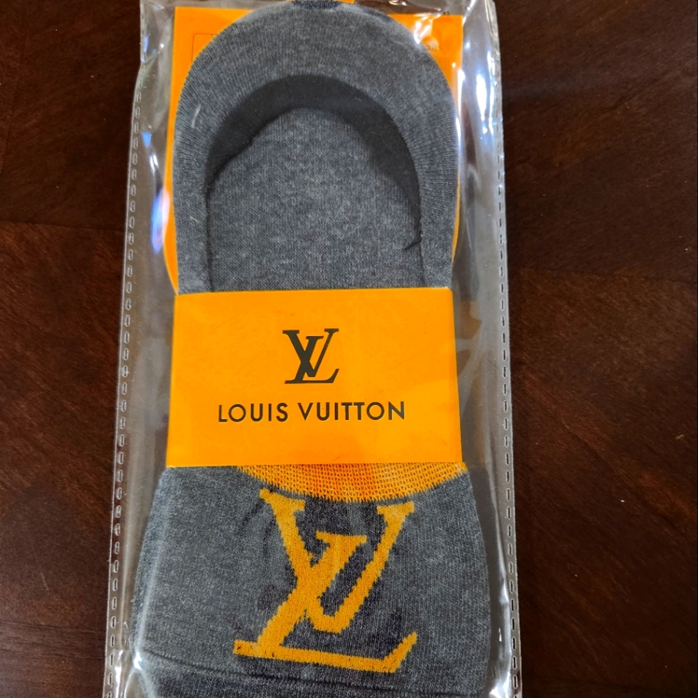 NWT Women's Lous Vuitton Socks